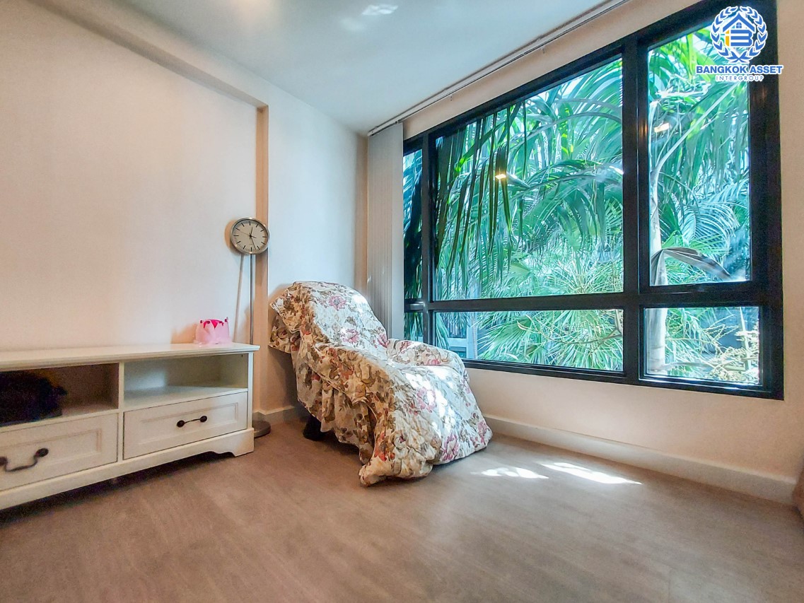 คอนโดมิเนียมมือสอง โครงการ เมโทรลักซ์ ริเวอร์ฟร้อนท์ รัตนาธิเบศร์ พื้นที่ใช้สอย 67.43 ตร.ว. ฟังก์ชัน 2 ห้องนอน 2 ห้องน้ำ ฟรี! เครื่องปรับอากาศ 3 เครื่อง ภายในสวยพร้อมเข้าอยู่ สิ่งอำนวยความสะดวกครบครัน ตั้งบนทำเลดี เชื่อมต่อถนนรัตนาธิเบศร์, ถนนราชพฤกษ์ ใกล้รถไฟฟ้าสายสีม่วง "สถานีไทรม้า" และจุดขึ้นทางด่วน "งามวงศ์วาน"